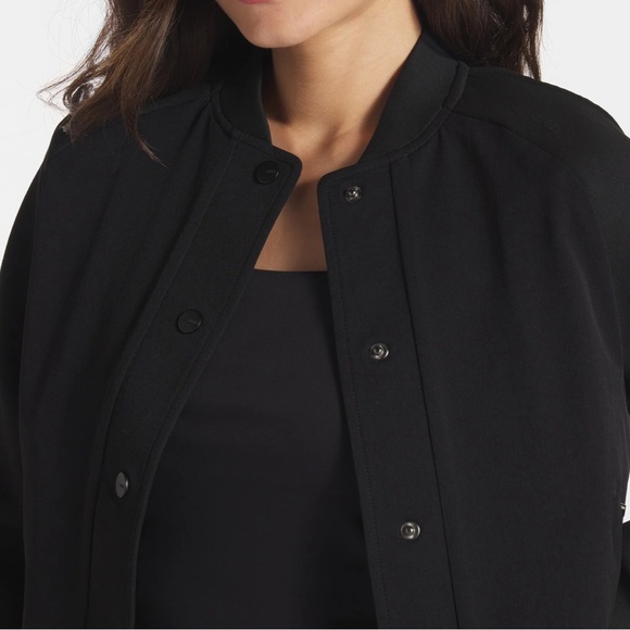 UNRL Jetset Bomber Jacket - Picture 4 of 14